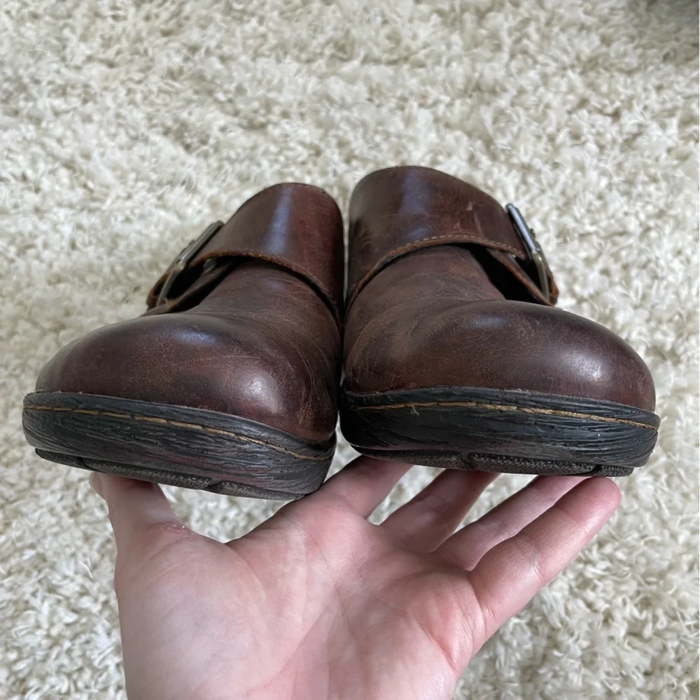 BOC Born Concepts Brown Leather Wedge Clog Cottagecore Shoes Size 10 - Picture 3 of 7